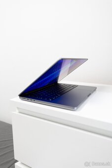 Apple Macbook Pro 14-palcový M1 MAX 32GB RAM 1TB SSD - 8