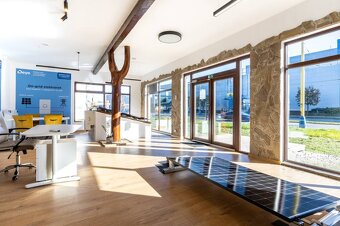 Exkluzívné kancelárske priestory / showroom - 160m2, 5x park - 8