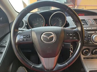Mazda 3---1.6i-benzin--77Kw-105Ps-najazdené.-157600km - 8