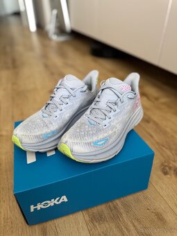 Hoka Clifton 9 W - 8