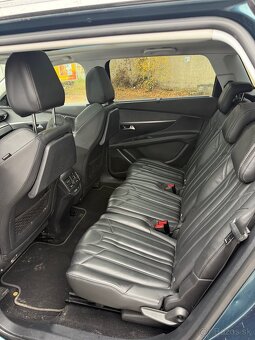 Peugeot 5008 2018 1.6(121kw) A/T 7 miest - 8