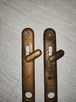Krytky na dvere - 8
