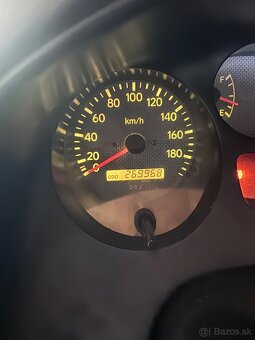 Toyota RAV4 2.0 benzín+pohon 4x4+ťažné - 8