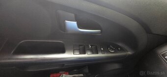 Kia Venga 1.6 CVVT 92kW - 8