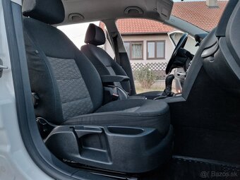Škoda Octavia Combi 1.6 TDI Ambiente Max R.V.2012. - 8