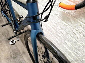 Ponúkam na predaj cestný bicykel Cube Attain 28" - 8