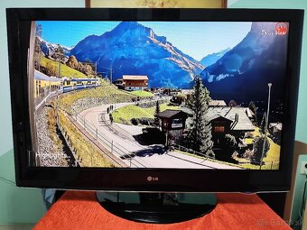 Predám LCD TV LG 42LD420 Full HD - 8