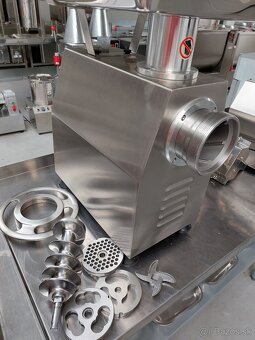 Mlynček na mäso 22 Mäsiarský vlček rezačka mäsa 22 - 8