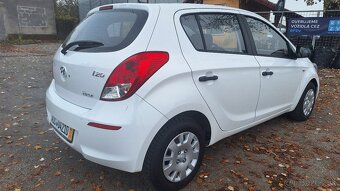 HYUNDAI I20 1.2 BENZ 5DV - 8