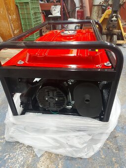 Elektrocentrála,Generátor - 8