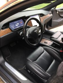 Tesla Model S Long Range - 8