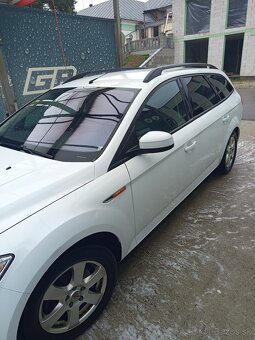 Ford Mondeo combi - 8