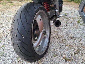 Triumph sprint 955i ST - 8
