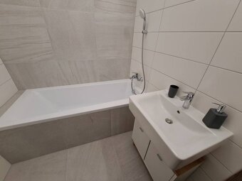 Na prenájom 2-izb. byt s garážou, novostavba, Zelené Dvory,  - 8