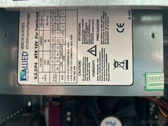 Retro počítač myš a klávesnica - 8