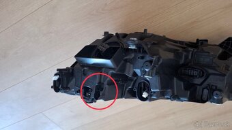 Svetlo Škoda Octavia 4 - 8