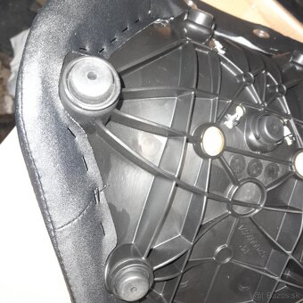 HARLEY DAVIDSON®BREAKOUT M8 - 8