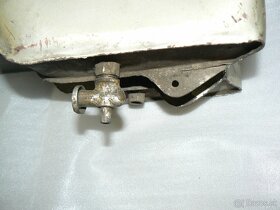 Stará nádrž na závodní motocykl-Jawa,ČZ - 8