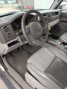 Jeep Commander - 8