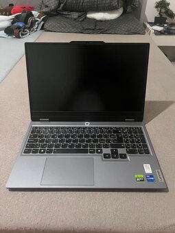 Lenovo LOQ 15IRX9 Luna Grey - záruka - 8