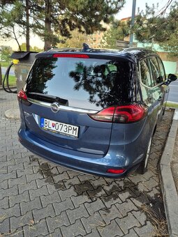 Opel Zafira Tourer 1,6 - 8