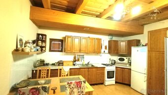 Krásny vidiecky dom s rozsiahlym pozemkom - 8