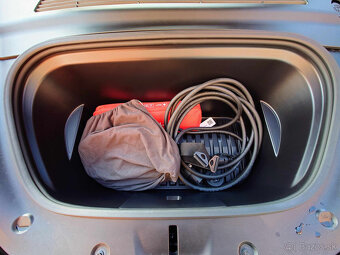 Tesla Model Y 2023 Standard Range 220 kW - 8