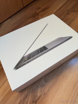 MacBook Pro 15 - 8