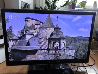 LG 3D tv 42LW4500  televízor + anténa - 8