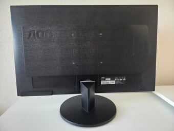 Predám kancelársky stolný PC s monitorom a reproduktormi - 8