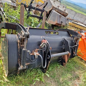 Predám Lopata,varecha,lyžica,zetor,manitou,jcb - 8