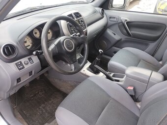 Toyota RAV4 1.8 VVTi predny pohon - 8