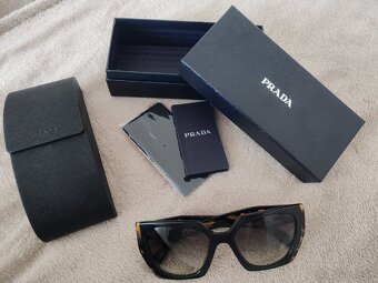 Slnečné okuliare Prada - 8