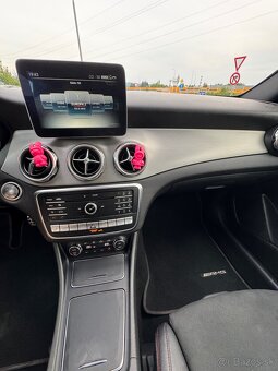 MERCEDES BENZ GLA 200d 4Matic automat - 8