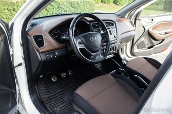 Hyundai i20 Active 1.4i 16V Comfort - 8