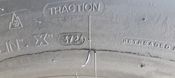 MICHELIN 295/80 R22,5 záberová REMIX - 8
