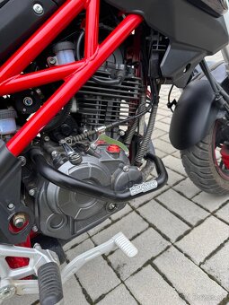 Predám motorku Benelli TNT 125 - 8