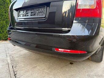 Škoda Octavia Combi 2.0 TDI CR Elegance - 8
