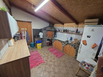 Krásna záhradka s útulnou chatou - 8