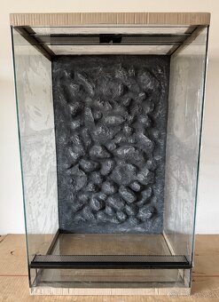 Terárium 47x30x75 a 47x40x75 s 3D stenou - 8