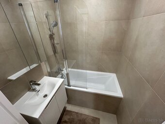 MODERNE ZREKONŠTRUOVANÝ 2i BYT BLÍZKO CENTRA MESTA - 8