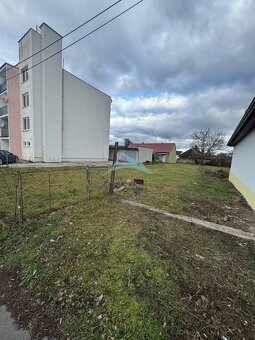 stavebný pozemok s projektom - 8