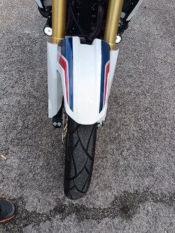 Honda Africa 1000 manuál - 8