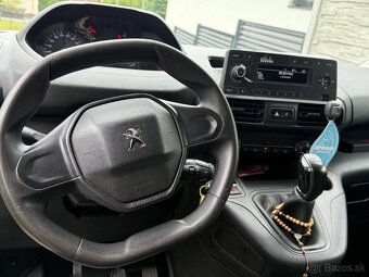 Peugeot Partner - 8