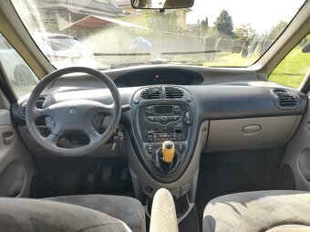 Citroen Xsara Picasso 2.0 HDI - 8