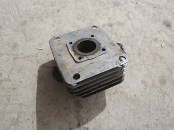 Predám náhradné diely na simson - 8