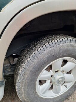 Nissan Terrano 2 - 8