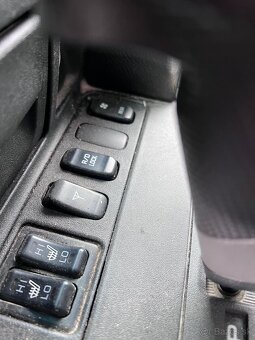 Mitsubishi pajero - 8