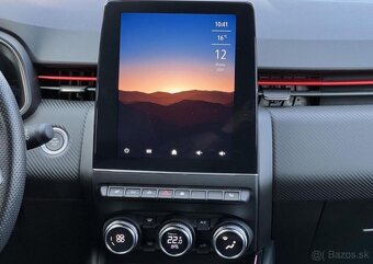 Renault Clio RS LINE 1.6i E-TECH HYBRID DPH hybridní - 8