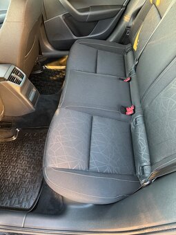 Škoda Octavia Extra 2.0 TDi Sedan 110kw - 8